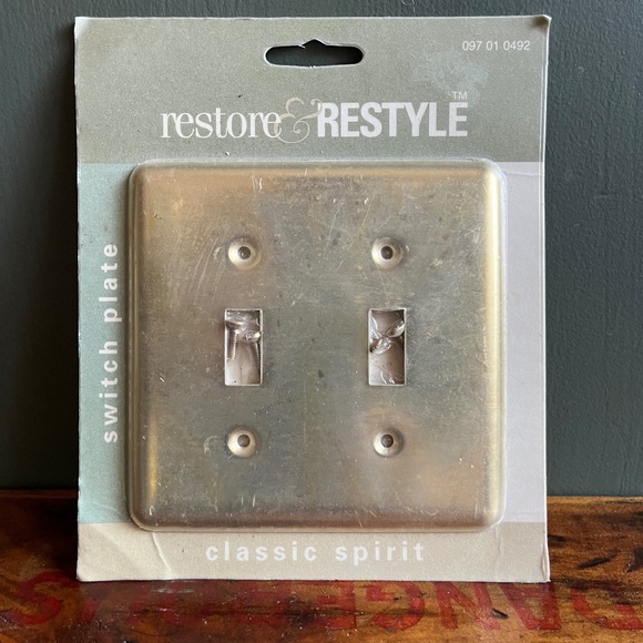Vintage 90s Brass Double Switchplate - Picture 1 of 4